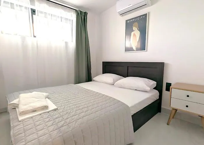Cherry Apartment