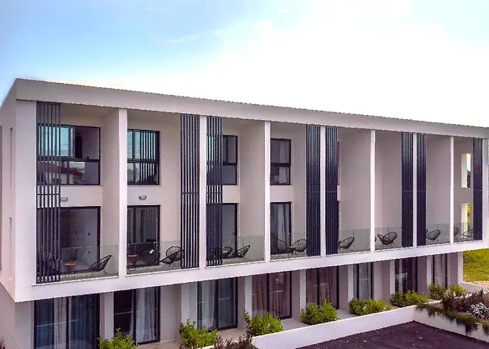 Cherry Apartment *